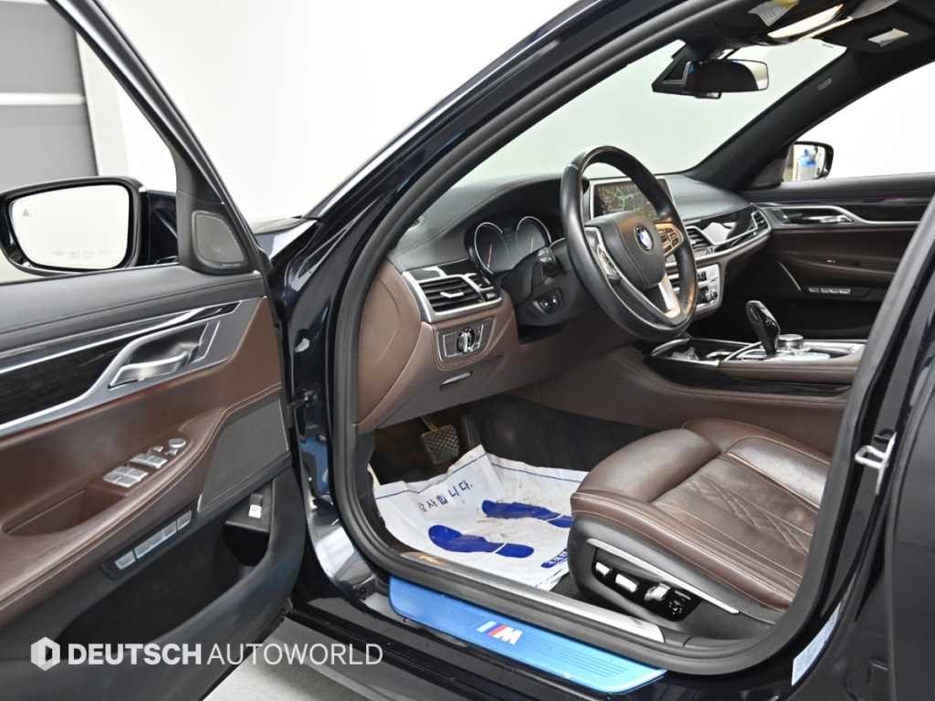 BMW 7시리즈 7시리즈 (G11) 740d xDrive M 스포츠 이미지 11