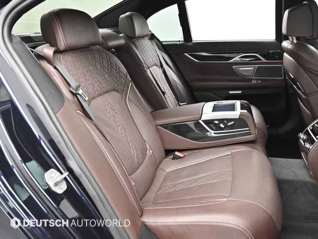 BMW 7시리즈 7시리즈 (G11) 740d xDrive M 스포츠 이미지 12
