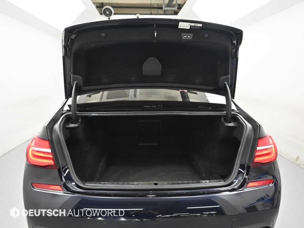 BMW 7시리즈 7시리즈 (G11) 740d xDrive M 스포츠 이미지 19