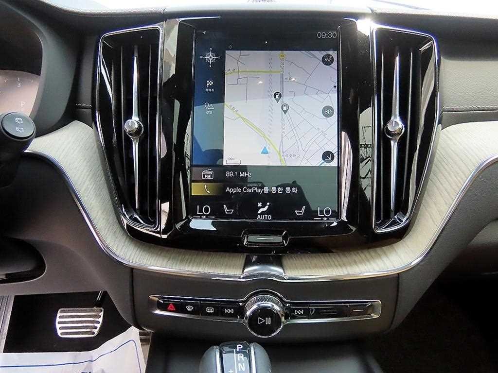 볼보 XC60 XC60(2세대) D5 AWD 인스크립션 이미지 12