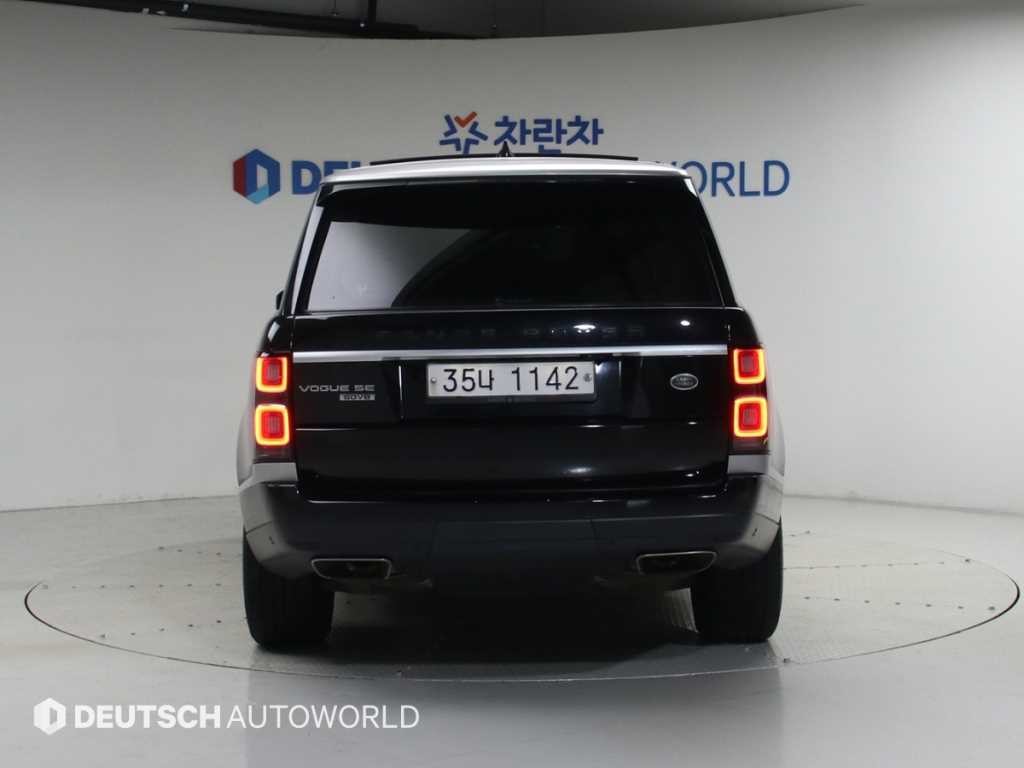 랜드로버 레인지로버 레인지로버 4세대 4.4 SDV8 VOGUE SE 디젤 이미지 4