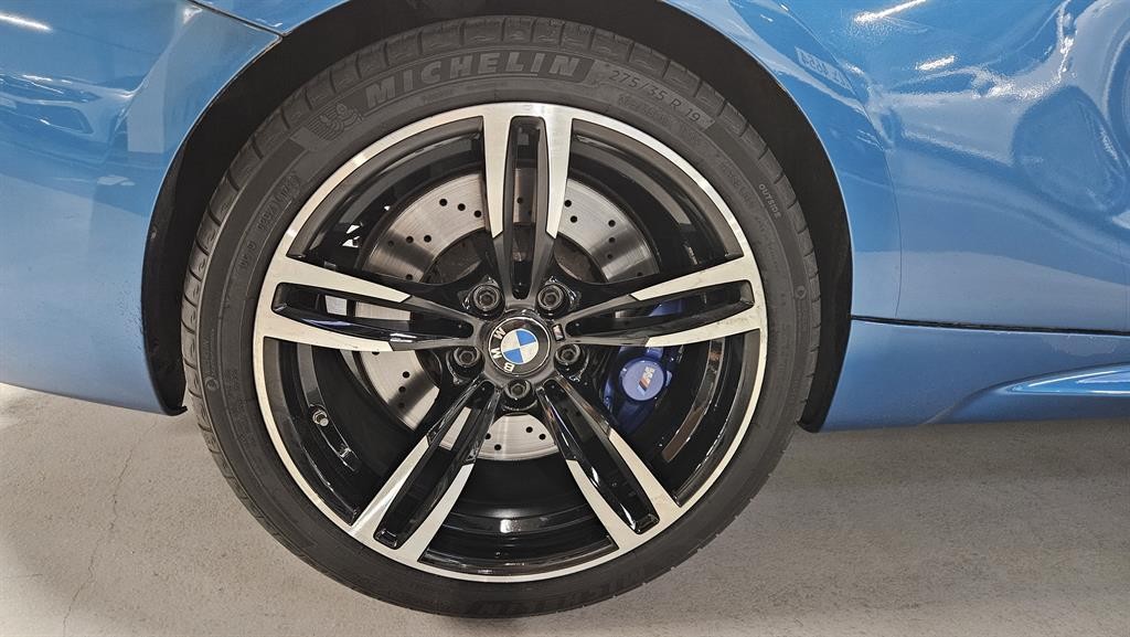 BMW 2시리즈 M2 (F87) 쿠페 M 퍼포먼스 스티어링 휠 에디션 이미지 12