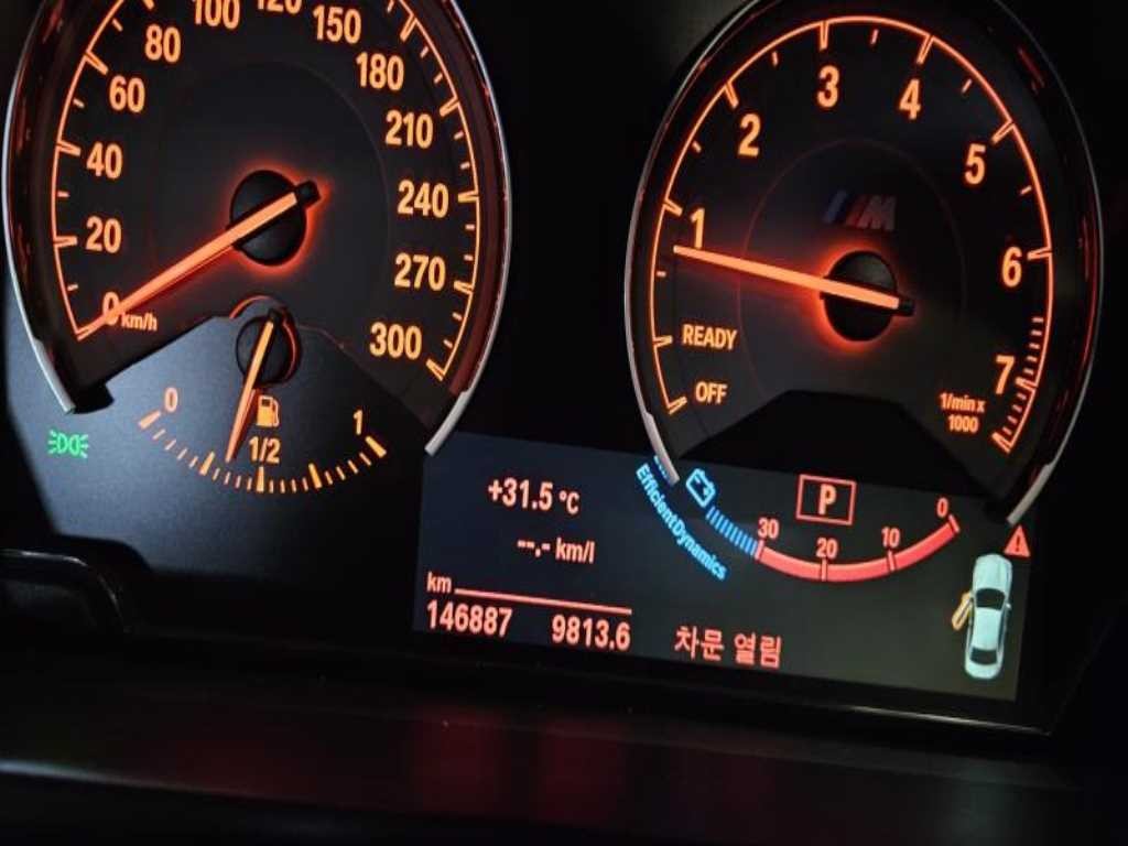 BMW 2시리즈 M2 (F87) 쿠페 M 퍼포먼스 스티어링 휠 에디션 이미지 14