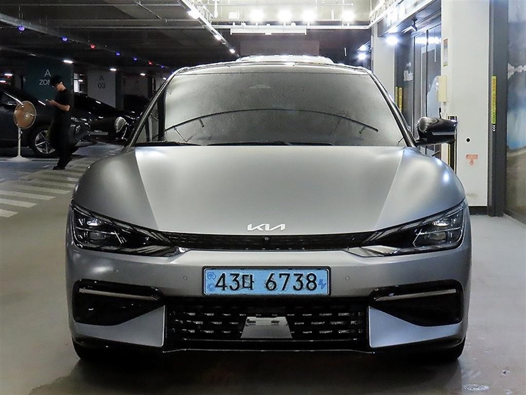 기아 EV6 롱레인지 GT Line 이미지 2