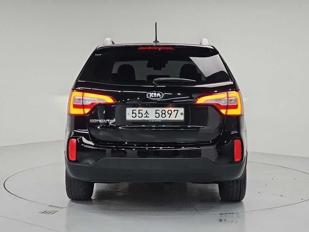 기아 쏘렌토 뉴 쏘렌토 R 2WD 2.0 노블레스 이미지 3