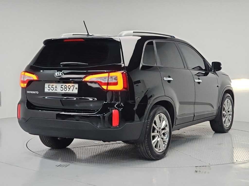 기아 쏘렌토 뉴 쏘렌토 R 2WD 2.0 노블레스 이미지 4
