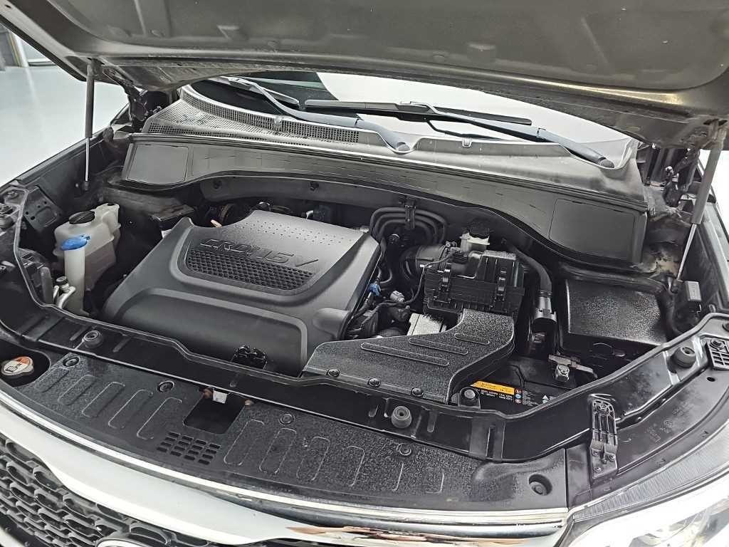 기아 쏘렌토 뉴 쏘렌토 R 2WD 2.0 노블레스 이미지 5