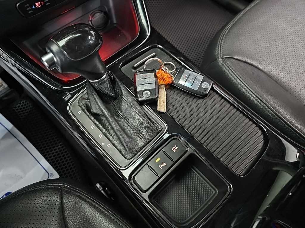 기아 쏘렌토 뉴 쏘렌토 R 2WD 2.0 노블레스 이미지 8