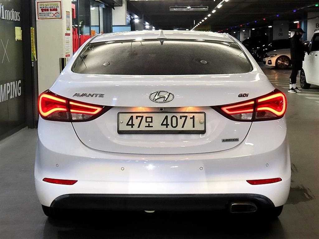 현대 아반떼 더 뉴 아반떼 1.6 GDI 텐밀리언 리미티드 이미지 5
