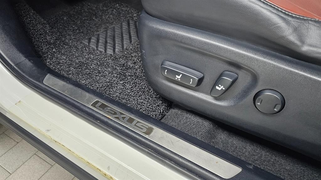 렉서스 NX NX 300h 이그제큐티브 이미지 18