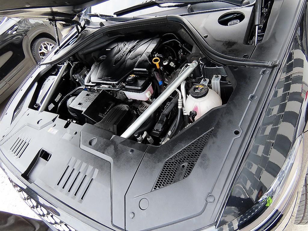 제네시스 GV70 2.5T 가솔린 2WD 스포츠 이미지 19