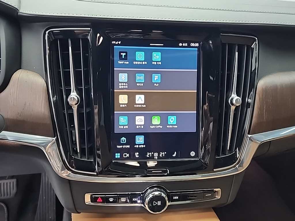 볼보 S90 T8 AWD 얼티메이트 브라이트 이미지 10
