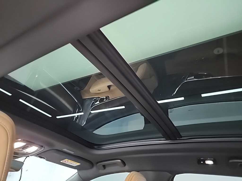 볼보 S90 T8 AWD 얼티메이트 브라이트 이미지 15