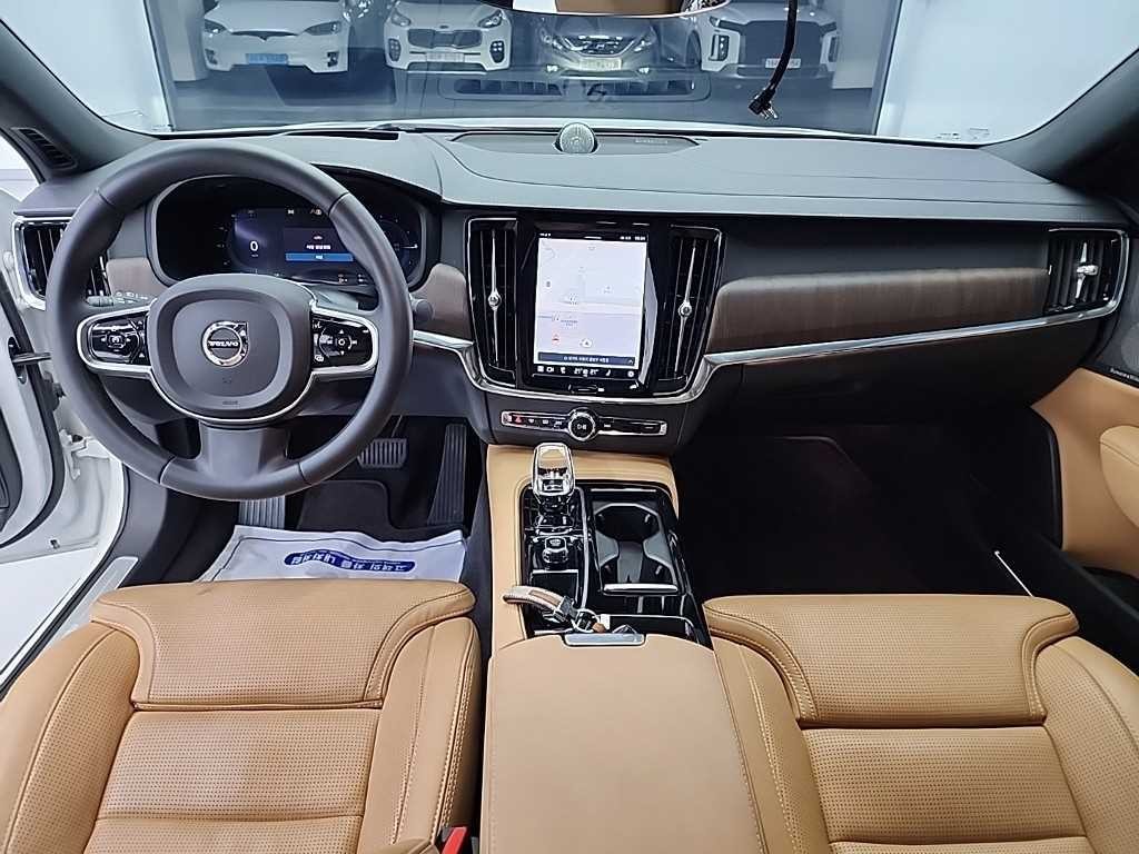 볼보 S90 T8 AWD 얼티메이트 브라이트 이미지 7