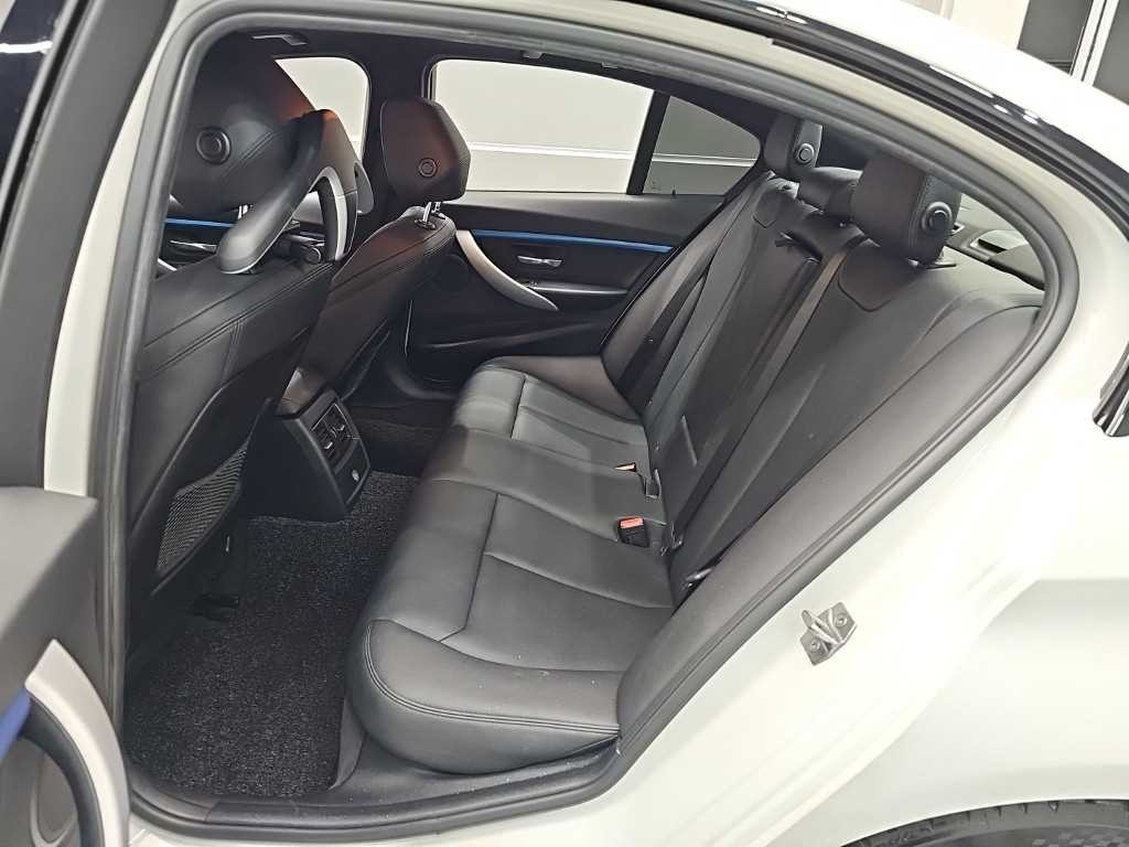 BMW 3시리즈 3시리즈 (F30) 320d 이미지 12