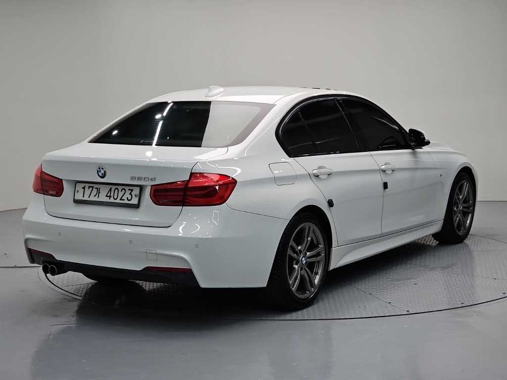 BMW 3시리즈 3시리즈 (F30) 320d 이미지 4