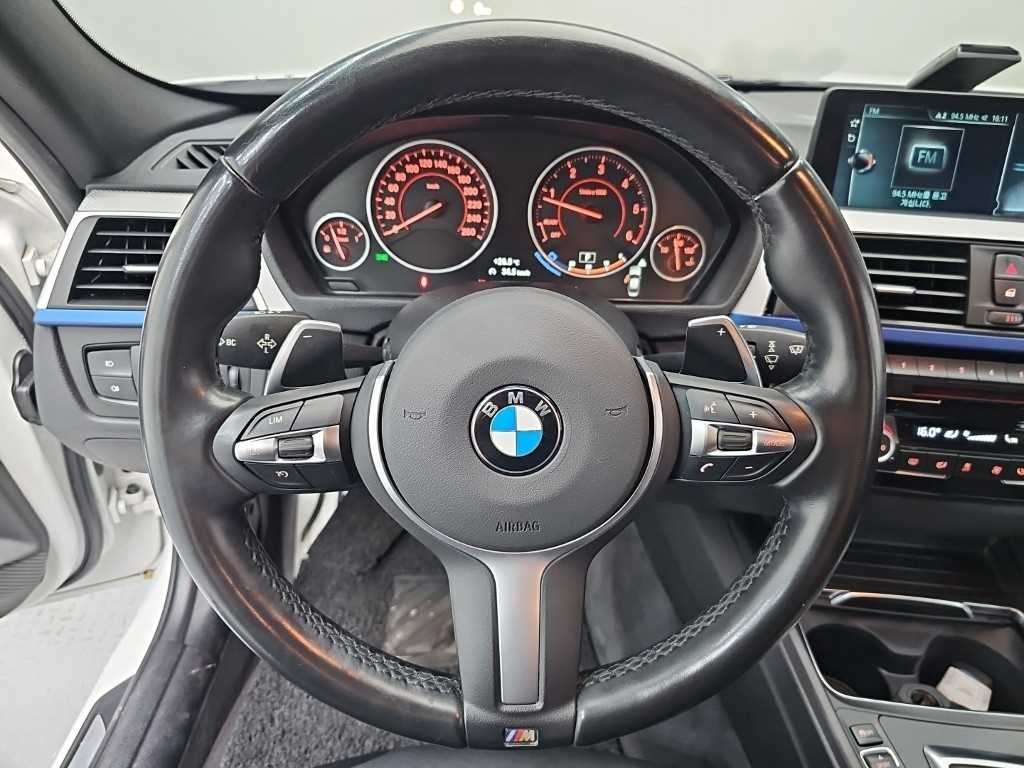 BMW 3시리즈 3시리즈 (F30) 320d 이미지 9