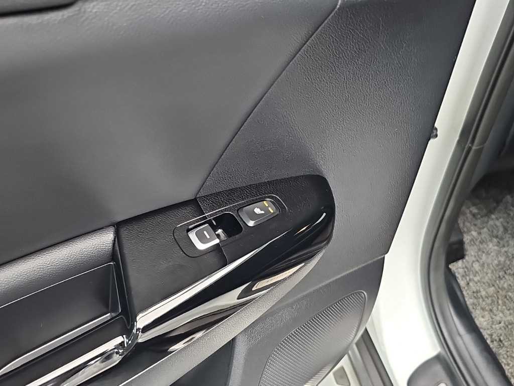 기아 스포티지 스포티지 더 볼드 2.0 디젤 2WD 인텔리전트 이미지 13