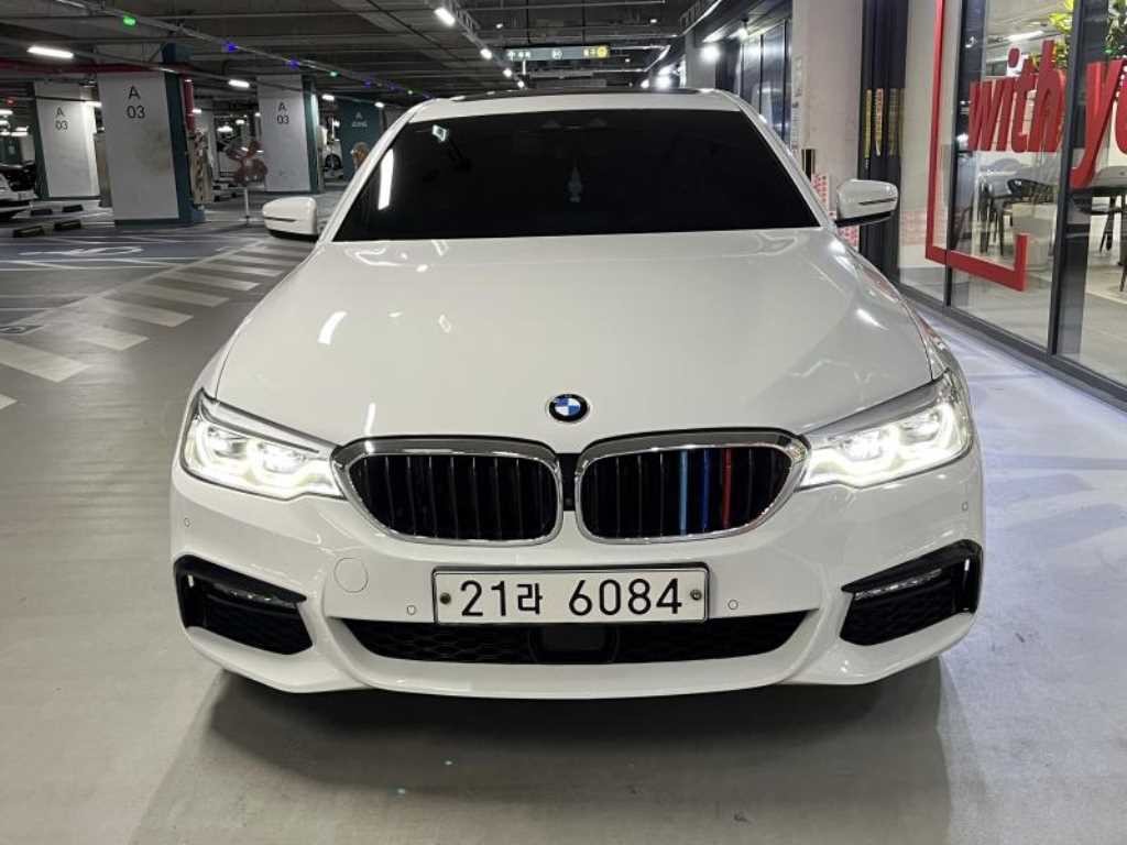 BMW 5시리즈 5시리즈 (G30) 530i xDrive M 스포츠 플러스 이미지 2
