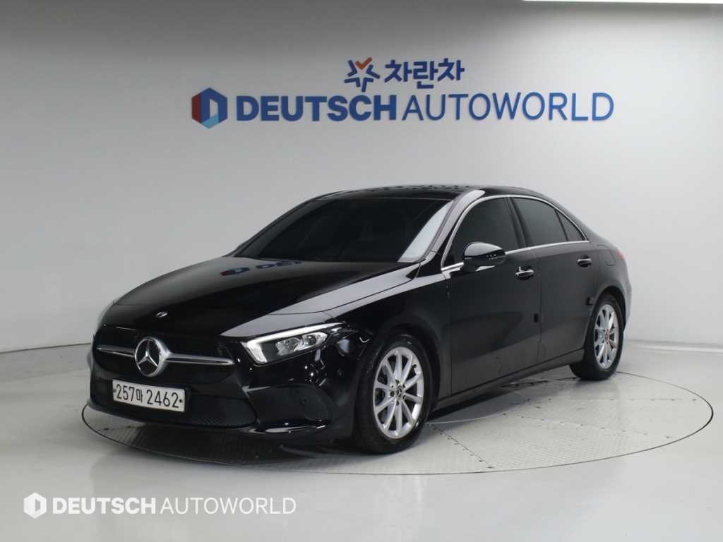 벤츠 A 클래스 A클래스 W177 A220 세단 이미지 1