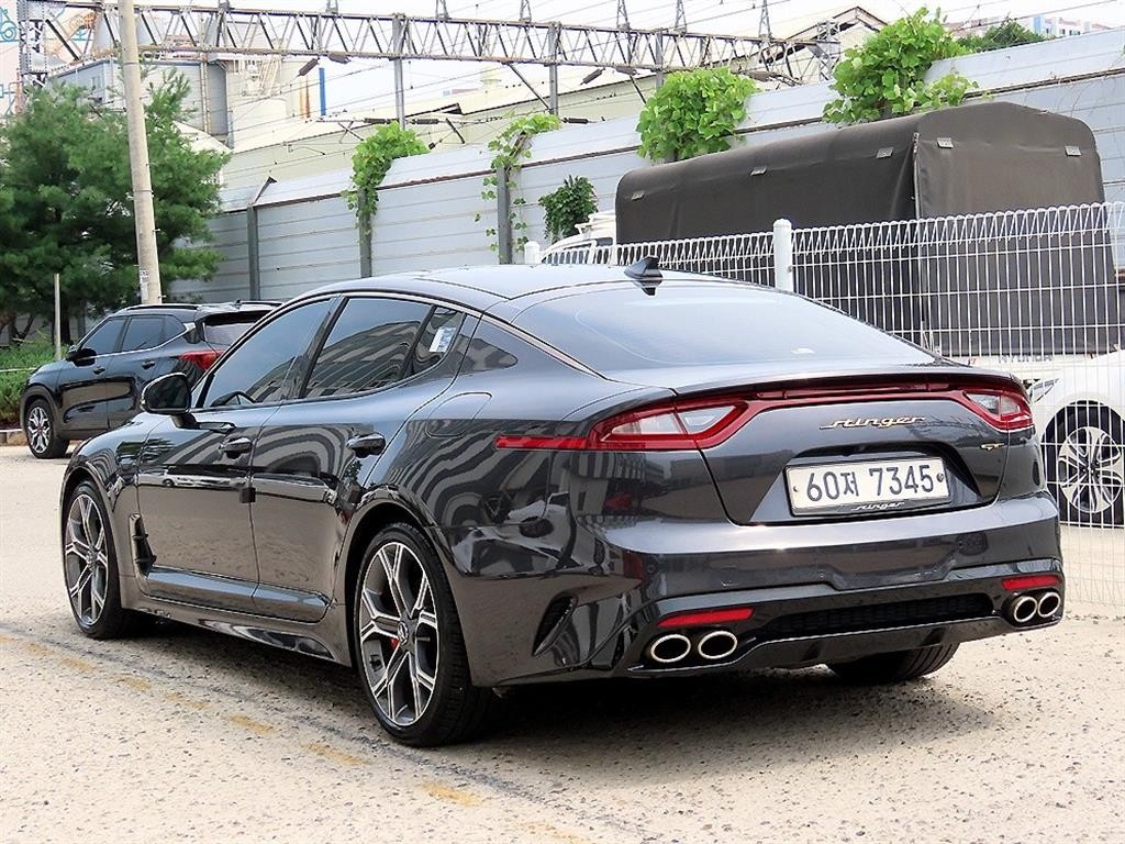 기아 스팅어 가솔린 3.3 터보 2WD GT 이미지 3