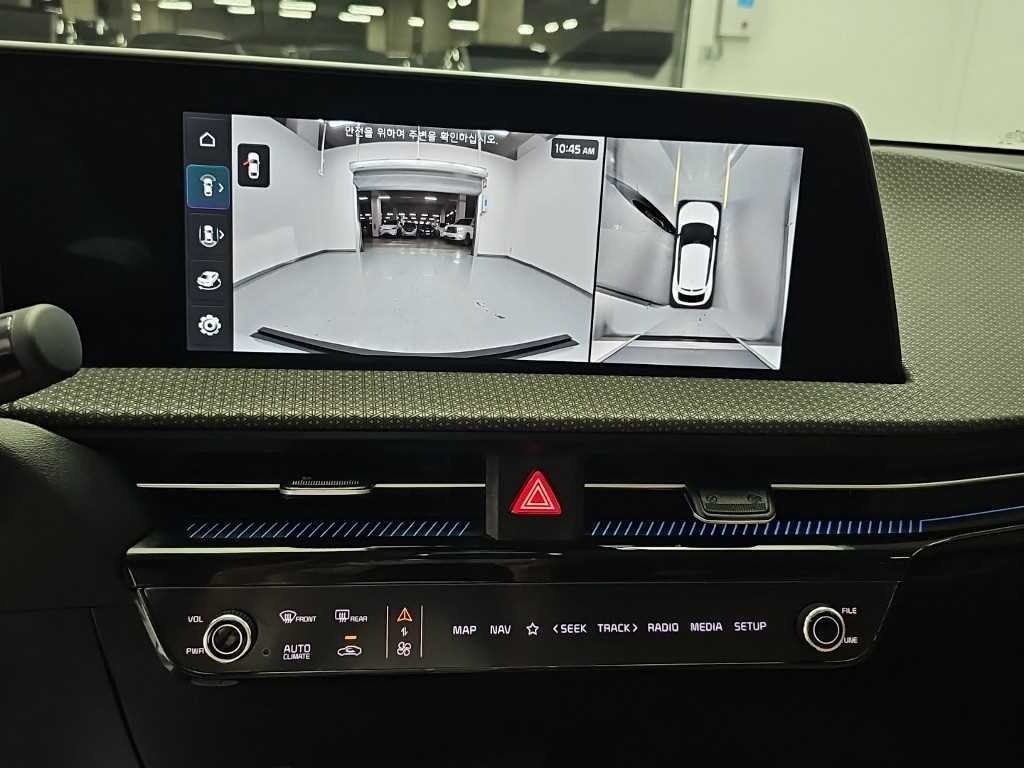 기아 EV6 롱레인지 AWD 어스 이미지 11