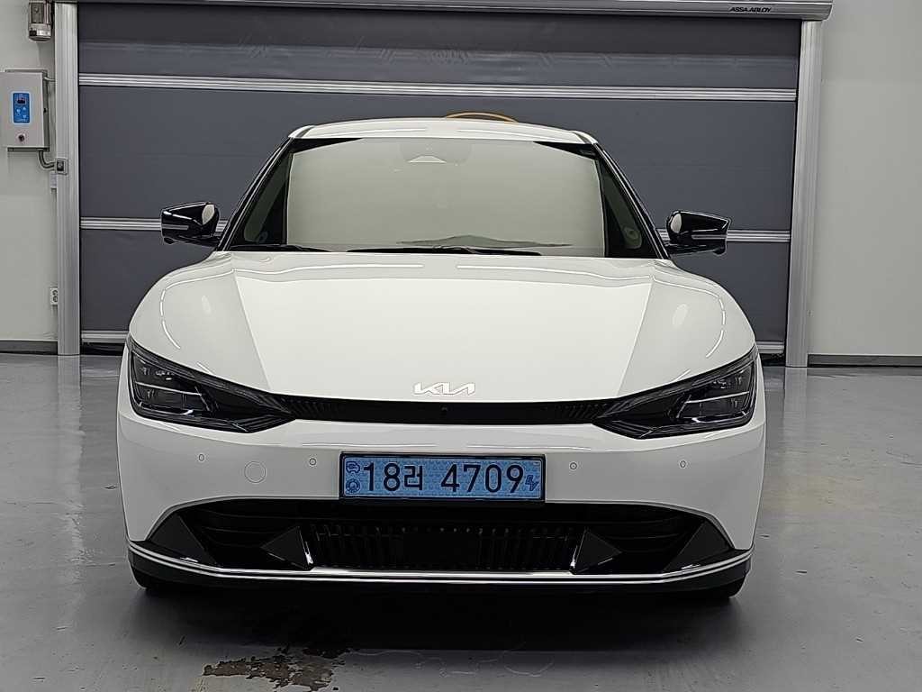 기아 EV6 롱레인지 AWD 어스 이미지 3