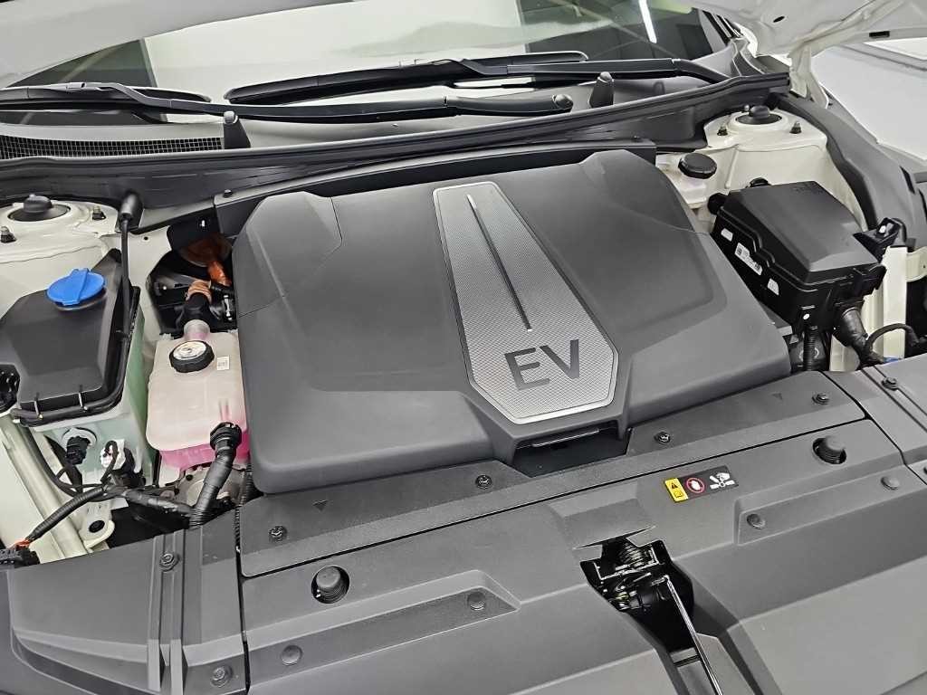 기아 EV6 롱레인지 AWD 어스 이미지 6