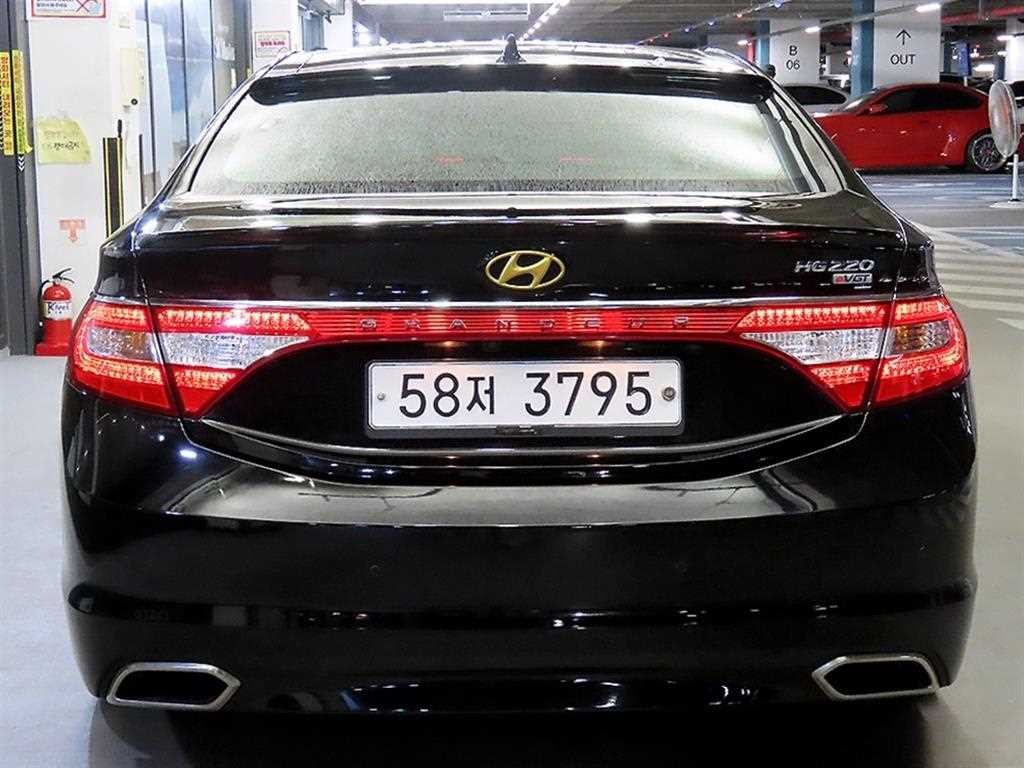 현대 그랜저 그랜저 HG HG220 PREMIUM 기본형 이미지 5