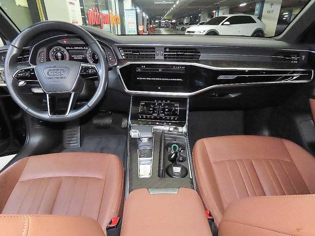 아우디 A6 A6 (C8) 45 TFSI 프리미엄 이미지 10