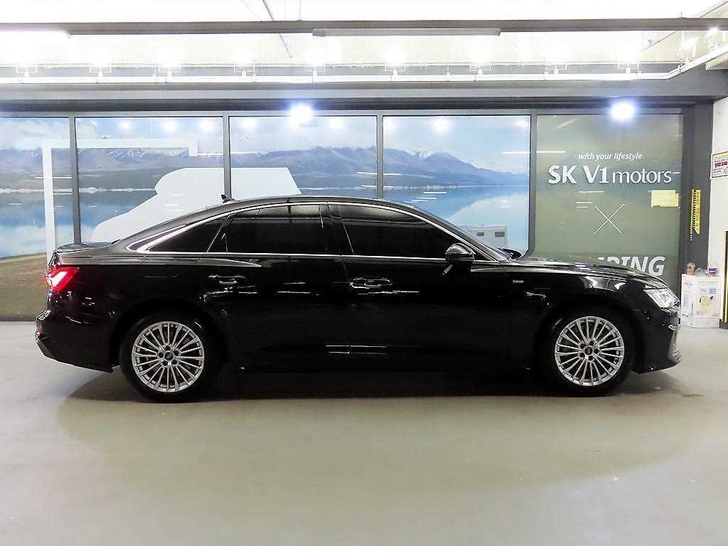 아우디 A6 A6 (C8) 45 TFSI 프리미엄 이미지 3