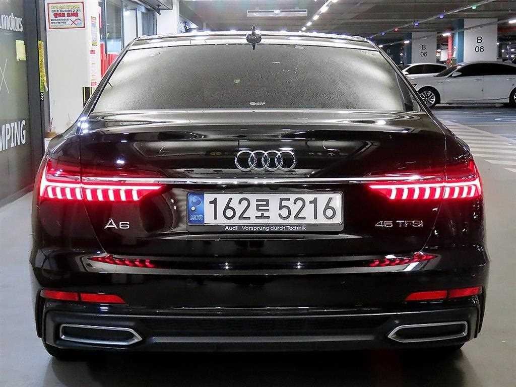 아우디 A6 A6 (C8) 45 TFSI 프리미엄 이미지 5