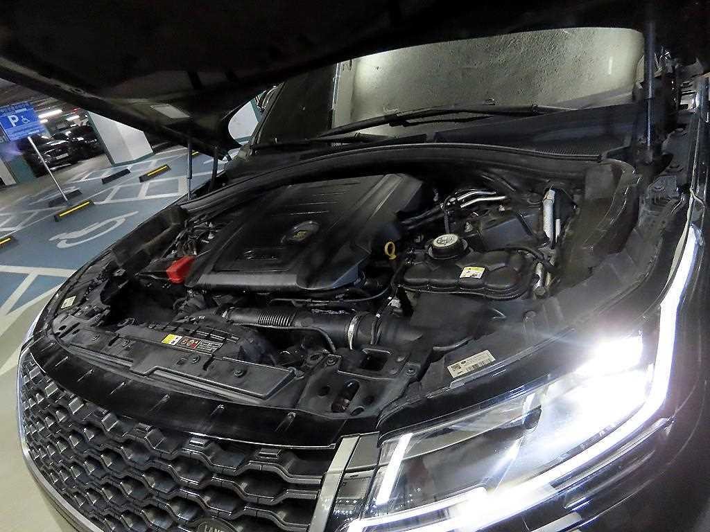랜드로버 레인지로버 벨라 2.0 D240 R-다이나믹 SE 이미지 19