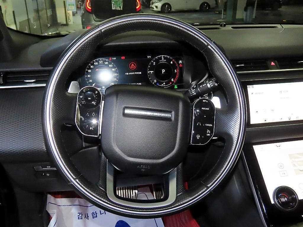 랜드로버 레인지로버 벨라 2.0 D240 R-다이나믹 SE 이미지 8