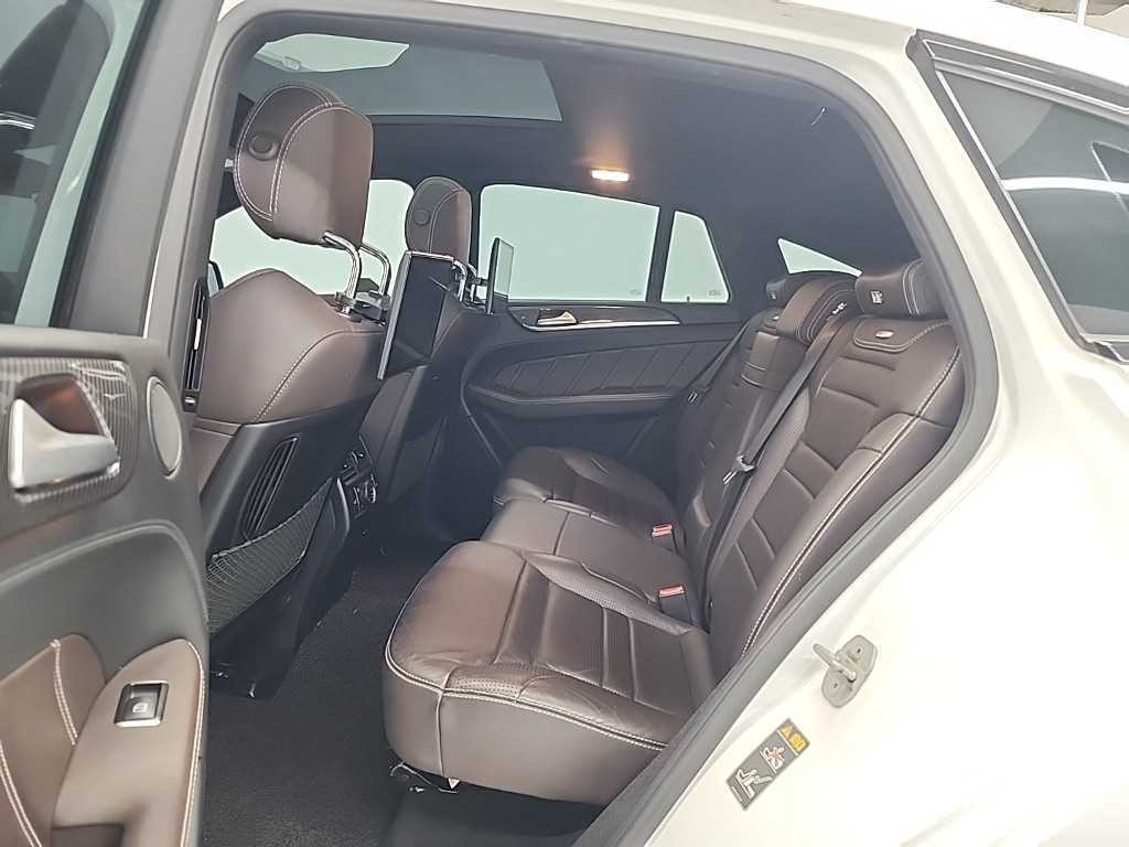 벤츠 GLE 클래스 GLE 클래스 W166 GLE 63 AMG S 4MATIC 쿠페 이미지 12
