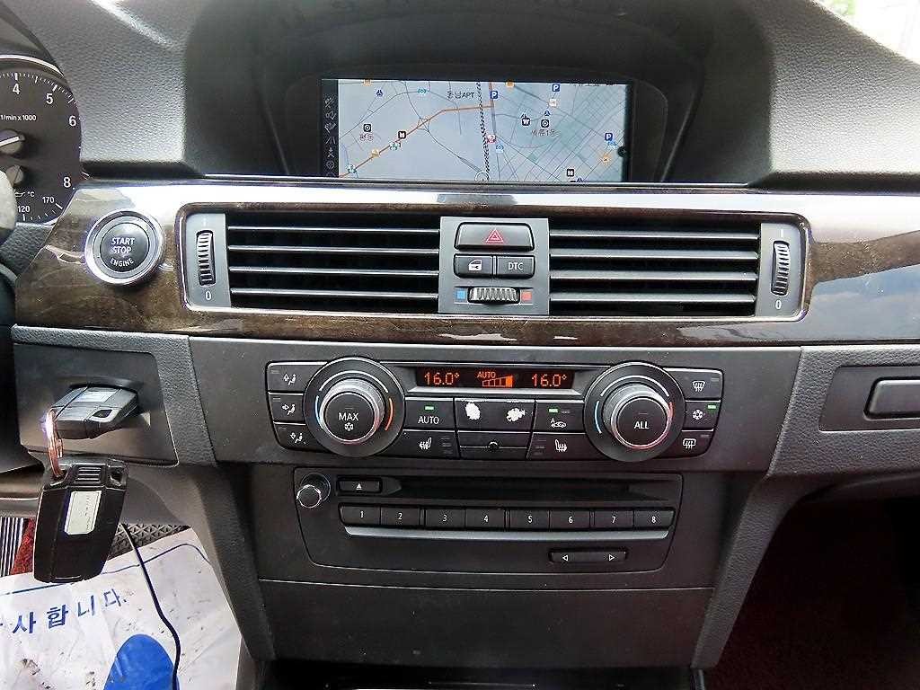 BMW 3시리즈 3시리즈 (E90) 328i 컨버터블 이미지 16