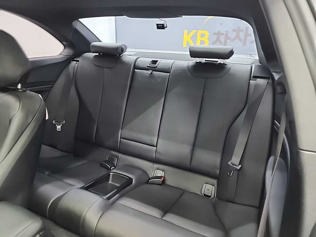 BMW 2시리즈 2시리즈 (F22) 220d 쿠페 M 스포츠 이미지 12
