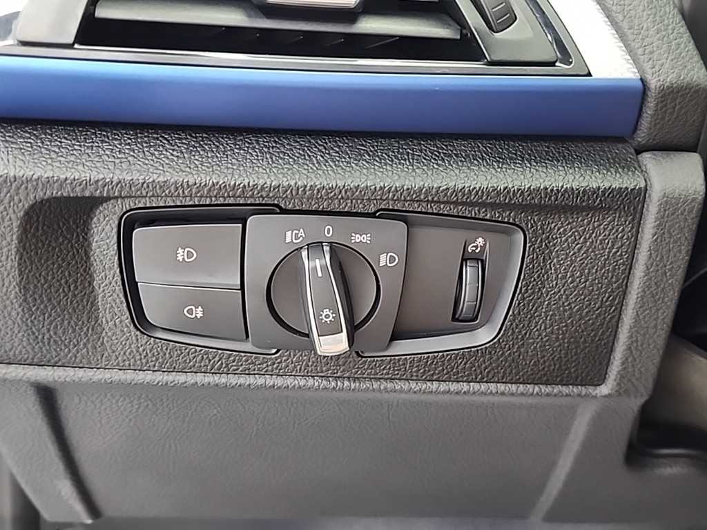 BMW 2시리즈 2시리즈 (F22) 220d 쿠페 M 스포츠 이미지 16
