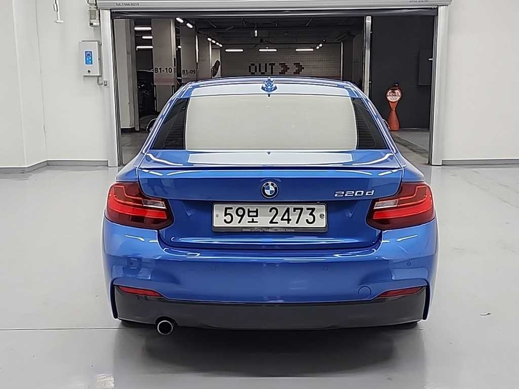 BMW 2시리즈 2시리즈 (F22) 220d 쿠페 M 스포츠 이미지 3