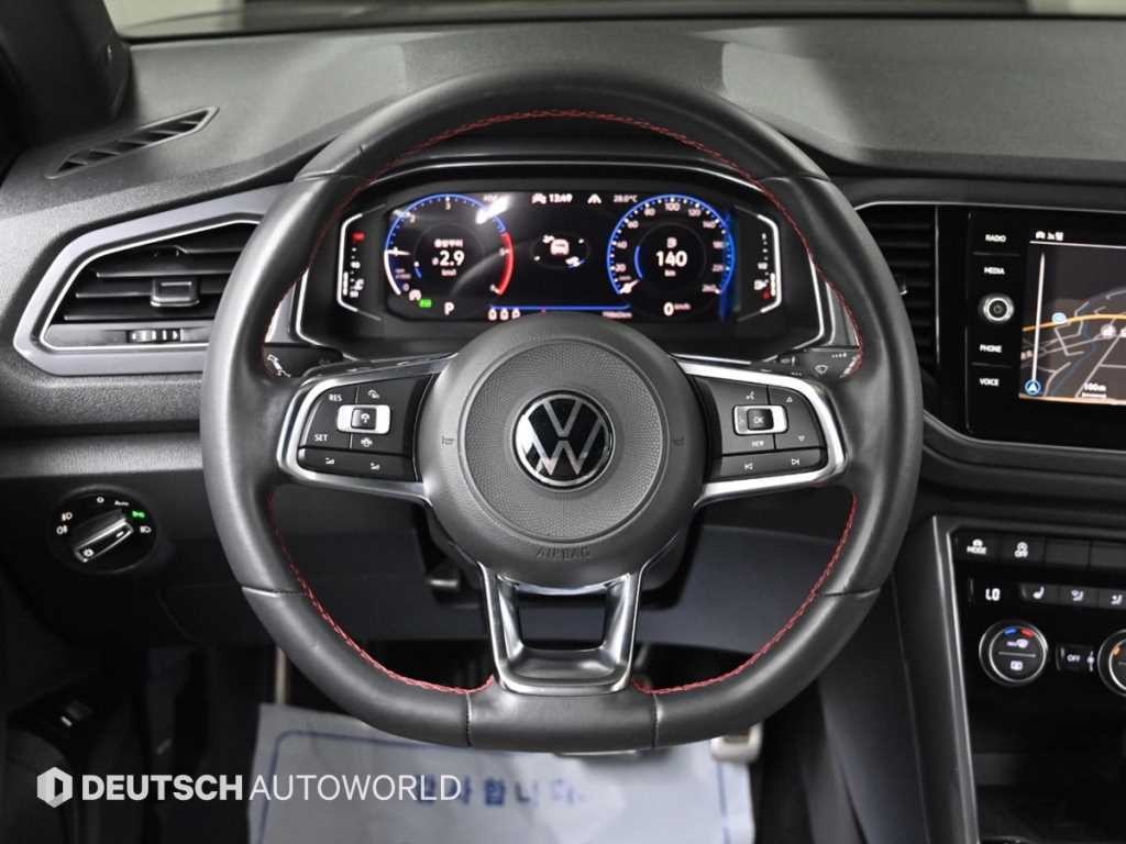 폭스바겐 티록 2.0 TDI 프레스티지 이미지 13