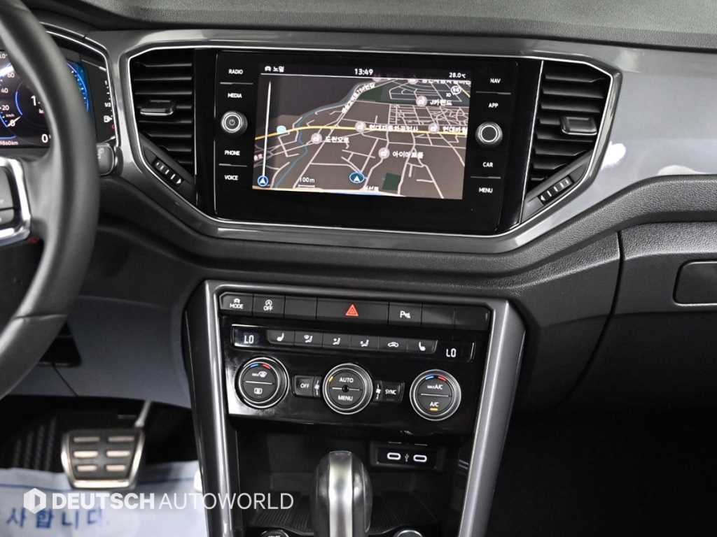 폭스바겐 티록 2.0 TDI 프레스티지 이미지 14