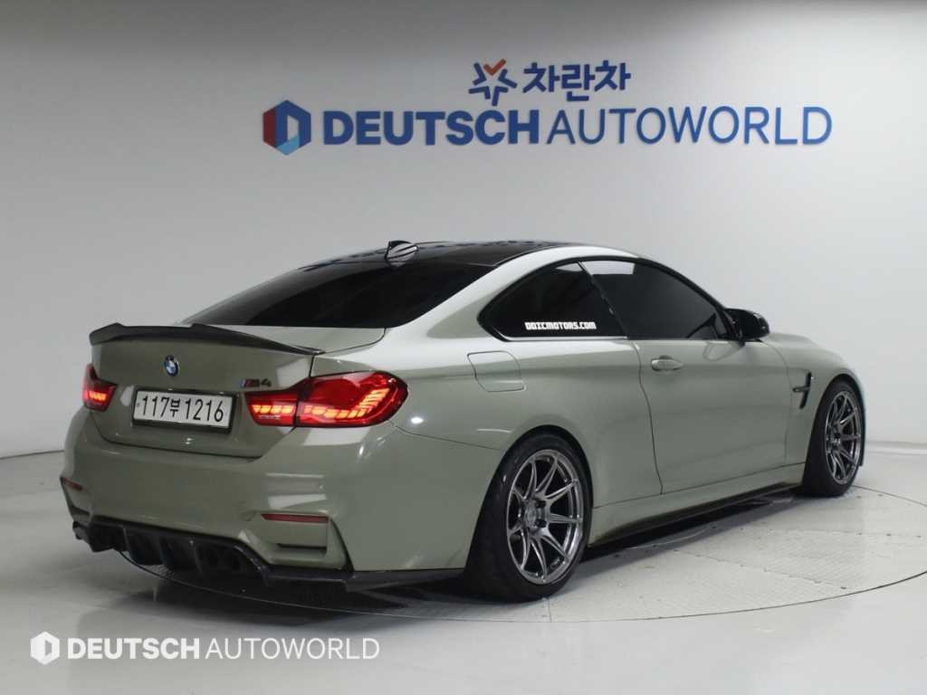 BMW 4시리즈 M4 (F82) 쿠페 이미지 2