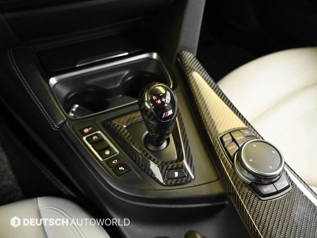 BMW 4시리즈 M4 (F82) 쿠페 이미지 9