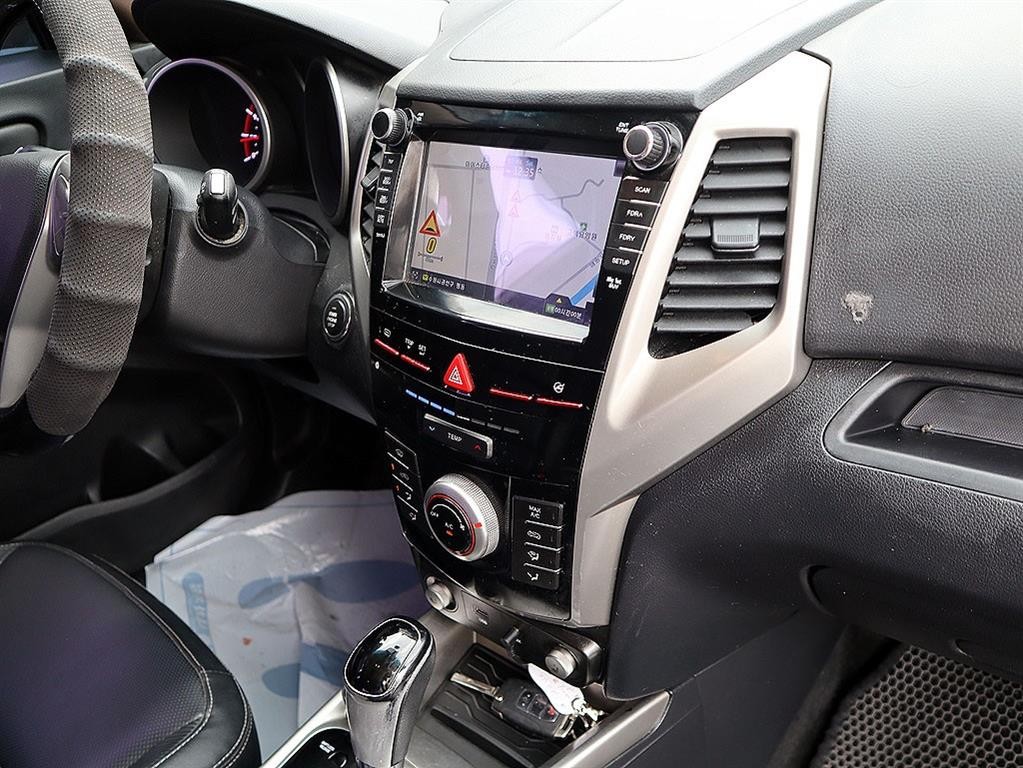 KG모빌리티(쌍용) 티볼리 가솔린 2WD 1.6 VX 이미지 11