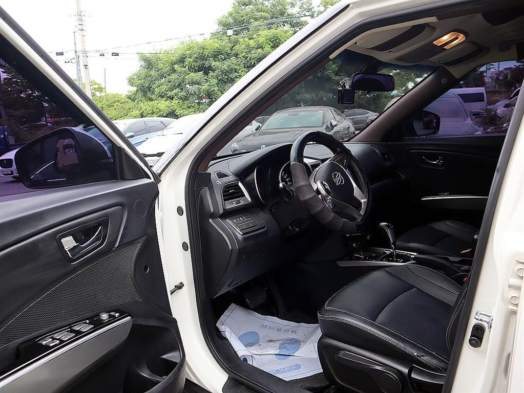 KG모빌리티(쌍용) 티볼리 가솔린 2WD 1.6 VX 이미지 6