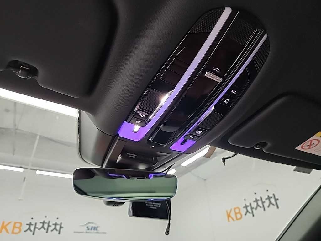 포르쉐 카이엔 카이엔(PO536) 3.0 E-하이브리드 쿠페 이미지 17