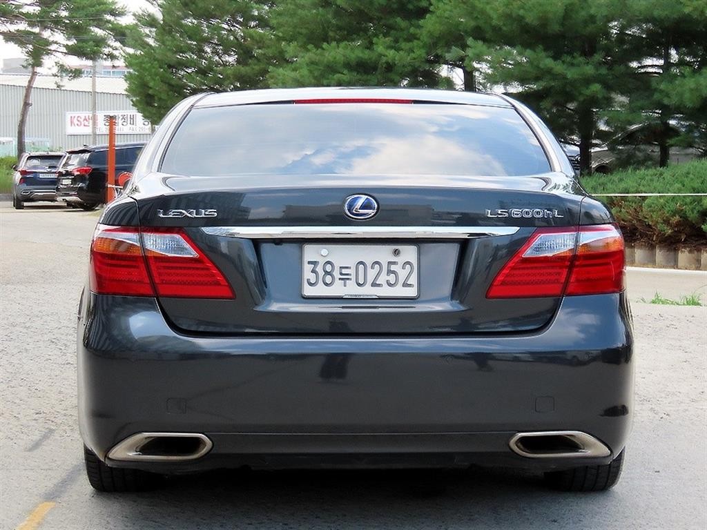 렉서스 LS LS600hL 4인승 이미지 4