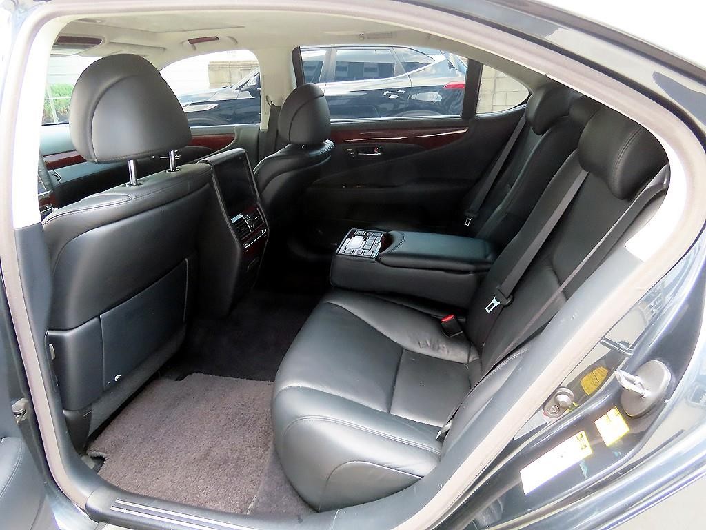 렉서스 LS LS600hL 4인승 이미지 6