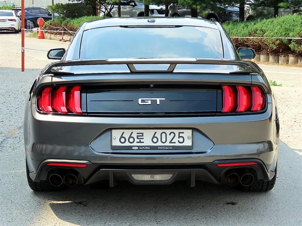 포드 머스탱 GT 쿠페 이미지 4