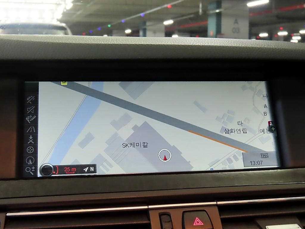 BMW 5시리즈 5시리즈 (F10) 525d xDrive 이미지 13